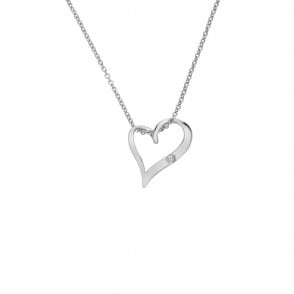 Delicate Pointed Twist Heart Pendant