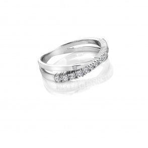 Kiss Ring