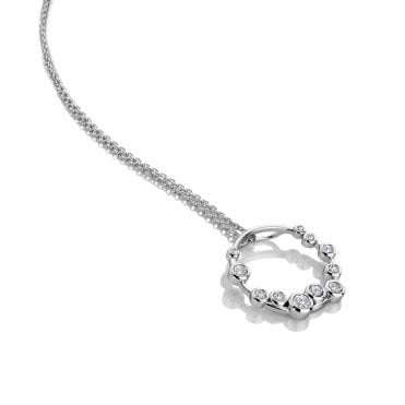 Tender Wreath Pendant